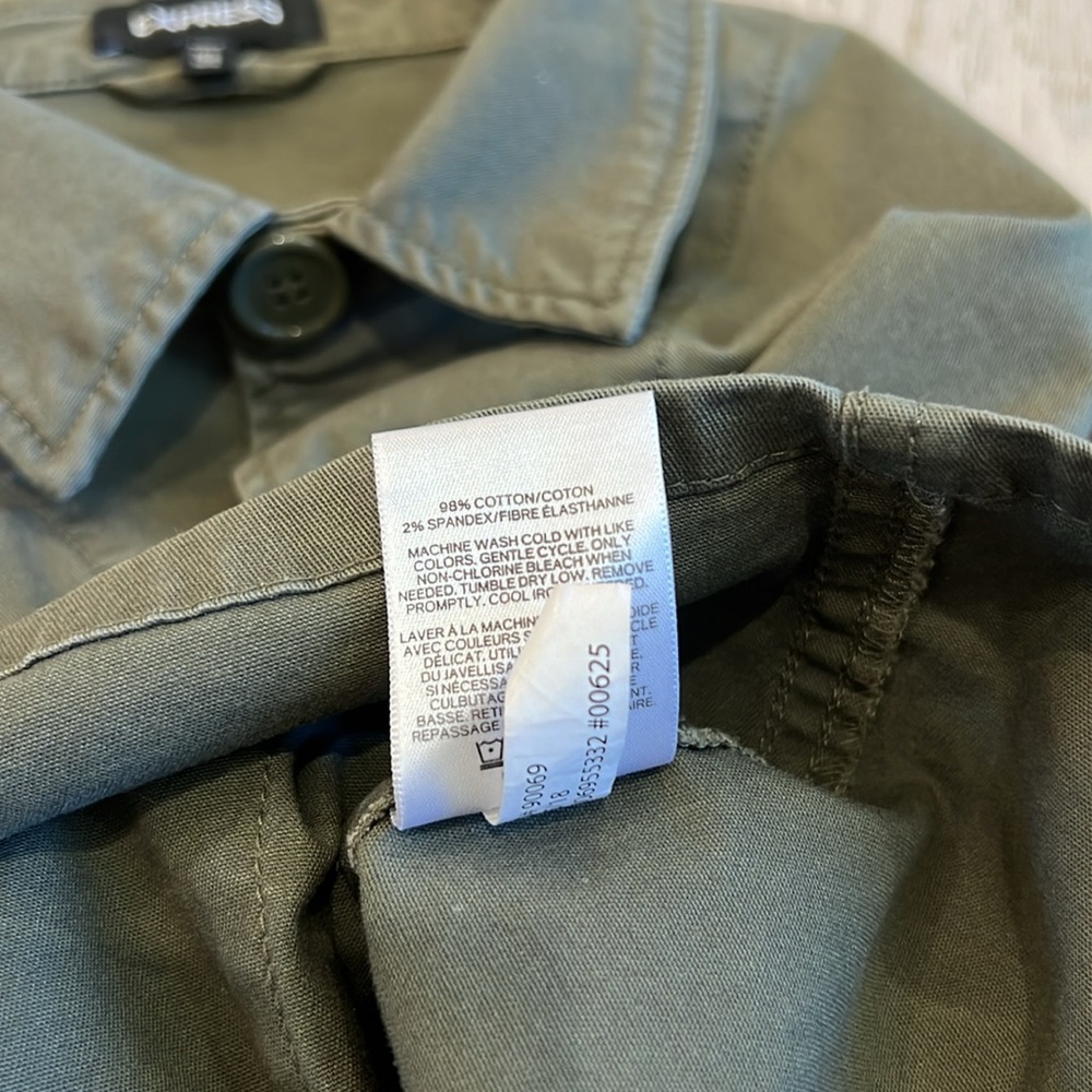 Express Cropped Front Pocket Button Down Jacket I… - image 5